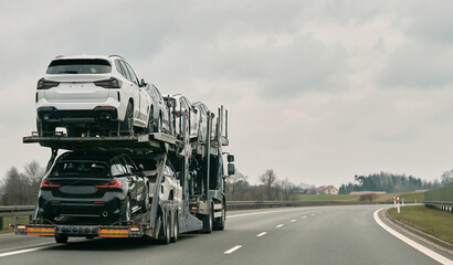 7 Things to Know Before Booking Interstate Car Transport